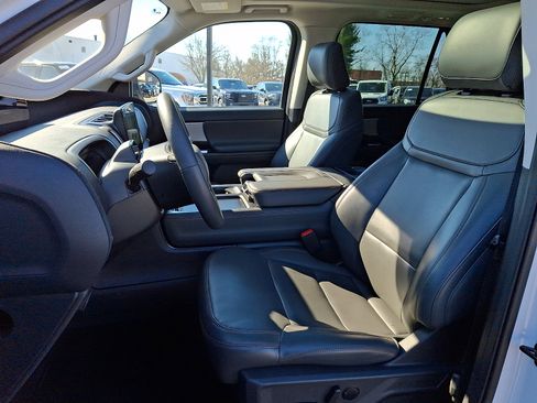 Certified 2025 Ford Expedition Max Active image 17