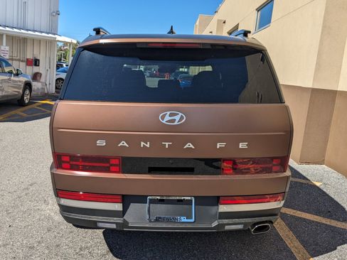 Used 2025 Hyundai Santa Fe Limited image 5