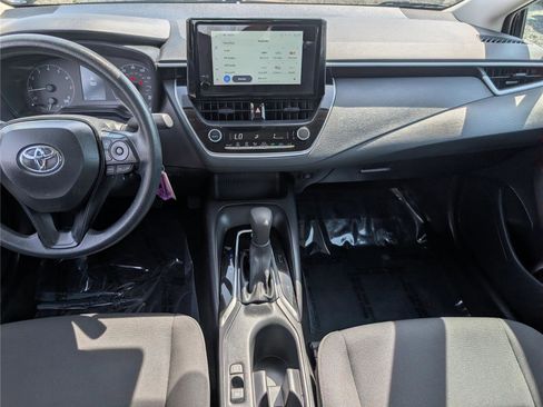 Used 2025 Toyota Corolla LE image 17