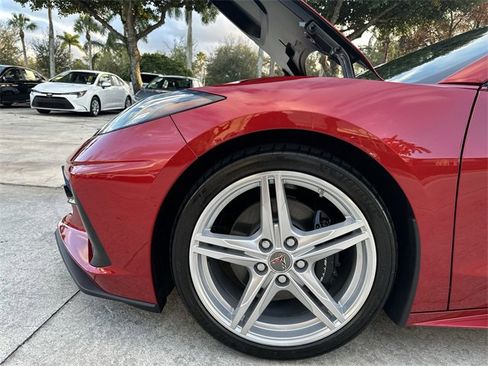 Used 2024 Chevrolet Corvette Stingray Convertible w/ 1LT image 18