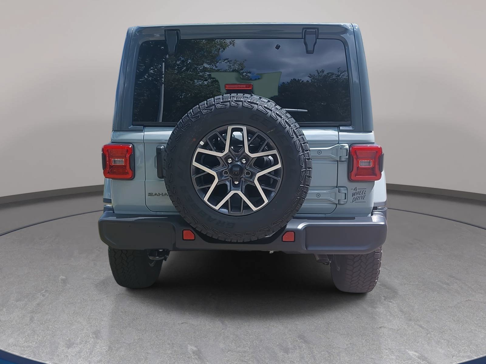 New 2026 Jeep Wrangler Unlimited Sahara w/ Rockslide Package AWD/4WD image 6