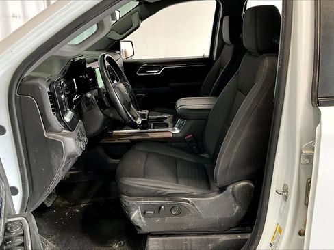 Used 2024 Chevrolet Silverado 1500 LT Trail Boss w/ Protection Package image 15