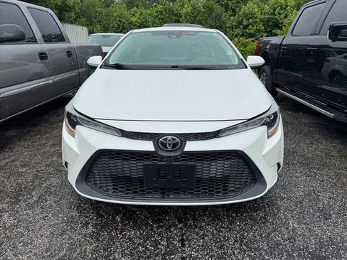 Used 2020 Toyota Corolla LE FWD image 10