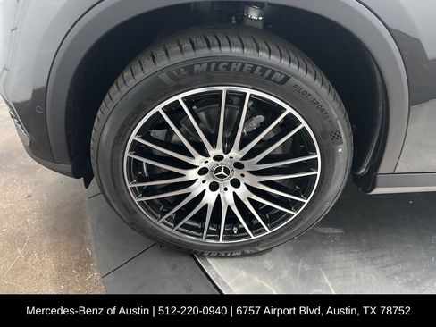 Used 2026 Mercedes-Benz GLC 300 image 32