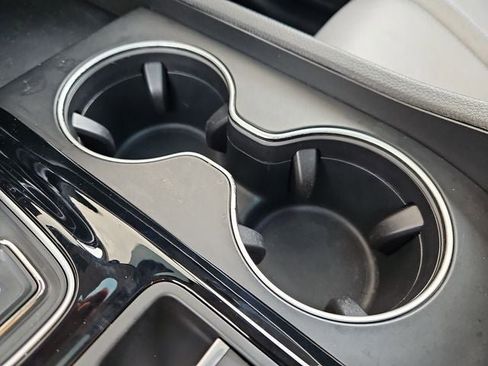 Used 2025 Honda Pilot Touring image 22