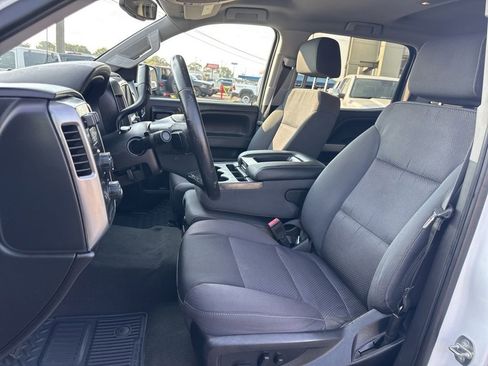 Used 2018 Chevrolet Silverado 1500 LT w/ All Star Edition AWD/4WD image 30