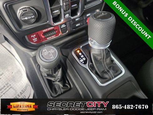 New 2025 Jeep Gladiator Mojave image 23