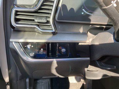 Certified 2023 Kia Sportage X-Line w/ X-Line Premium Package image 23