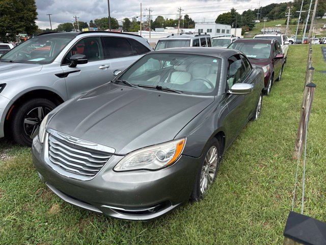 Used 2012 Chrysler 200 Limited FWD image 3
