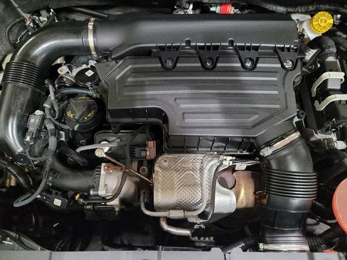 Used 2023 Jeep Renegade Latitude image 30