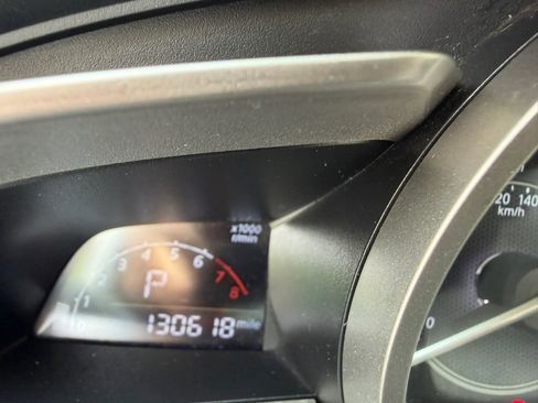 Used 2014 MAZDA MAZDA3 i Sport FWD image 32