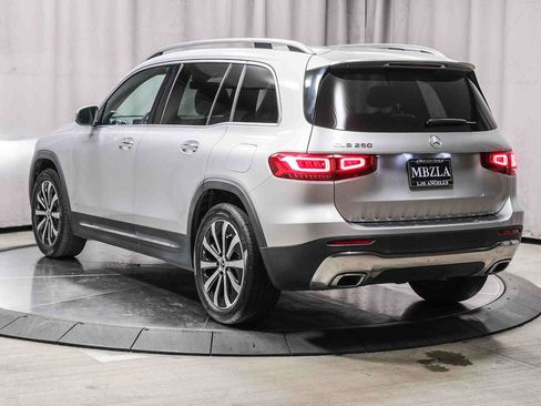Certified 2022 Mercedes-Benz GLB 250 image 2