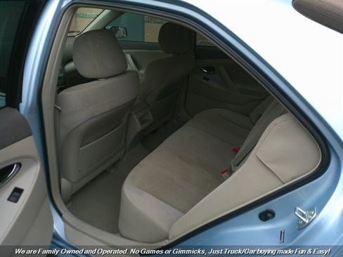 Used 2009 Toyota Camry LE image 15