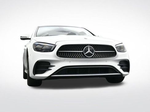 Used 2023 Mercedes-Benz E 350 4MATIC Sedan image 37