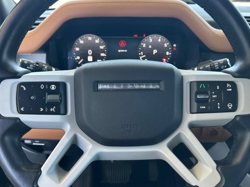 Used 2024 Land Rover Defender 110 X-Dynamic SE AWD/4WD image 29