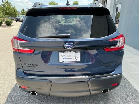 Certified 2025 Subaru Ascent Bronze Edition w/ Onyx Package AWD/4WD image 5
