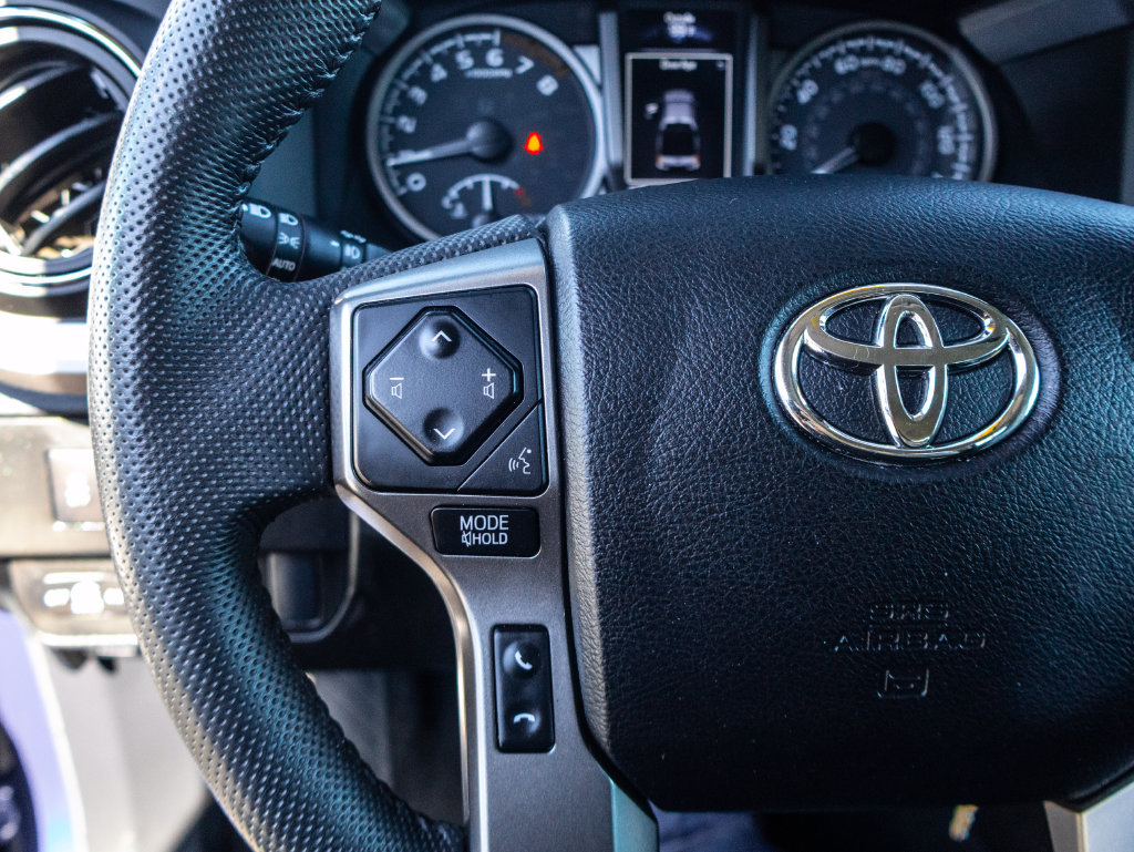 Used 2022 Toyota Tacoma SR5 RWD image 37