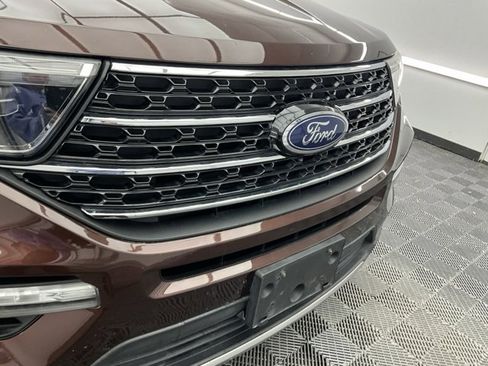 Used 2020 Ford Explorer XLT w/ Equipment Group 202A image 29