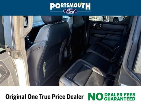 New 2025 Ford Bronco Outer Banks image 5