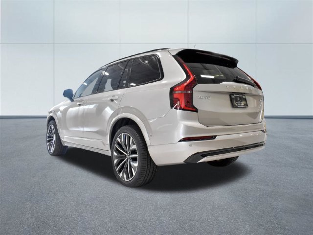 Used 2026 Volvo XC90 B6 Ultra w/ Lounge Package AWD/4WD image 4