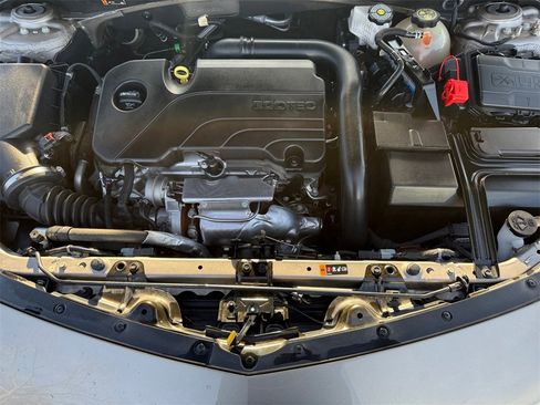 Used 2024 Chevrolet Malibu LT image 23