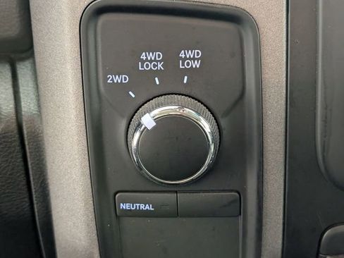 Used 2018 RAM 2500 Tradesman w/ Chrome Appearance Group image 21