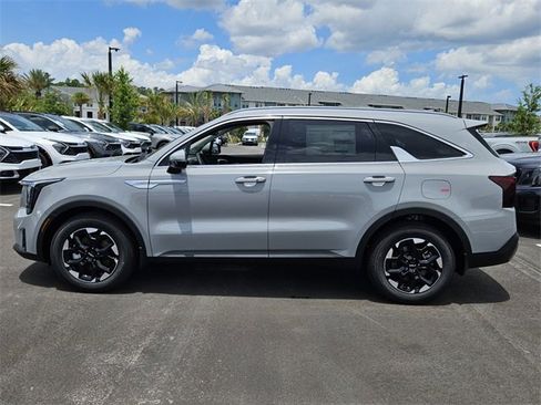 New 2025 Kia Sorento S w/ Panoramic Sunroof Package image 3