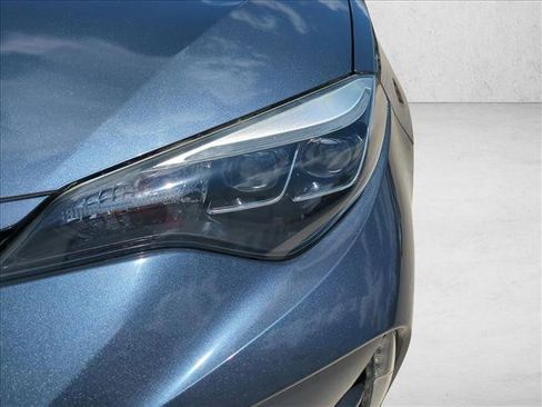 Certified 2019 Toyota Corolla SE FWD image 9