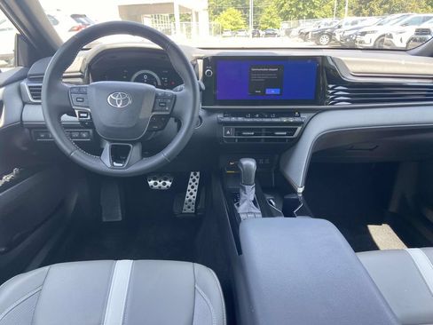 Used 2025 Toyota Camry SE w/ Multimedia Upgrade Package FWD image 10