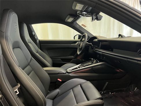Certified 2025 Porsche 911 Carrera image 16