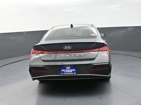 New 2026 Hyundai Elantra SEL Sport Premium FWD image 7