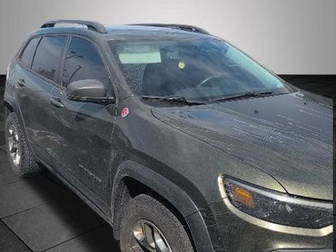 Used 2019 Jeep Cherokee Trailhawk w/ Comfort/Convenience Group image 14