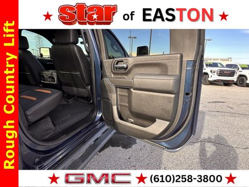 Used 2020 GMC Sierra 2500 AT4 w/ AT4 Premium Package image 13