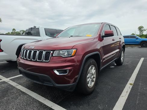 Used 2018 Jeep Grand Cherokee Laredo RWD image 5