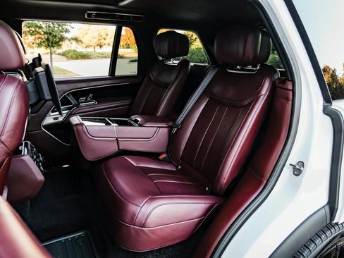 Used 2023 Land Rover Range Rover Long Wheelbase Autobiography image 78