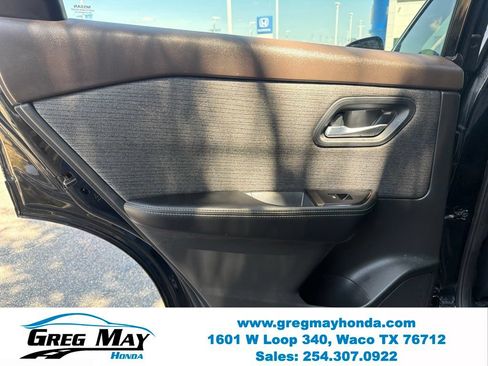 Used 2023 Nissan Rogue SV FWD image 23