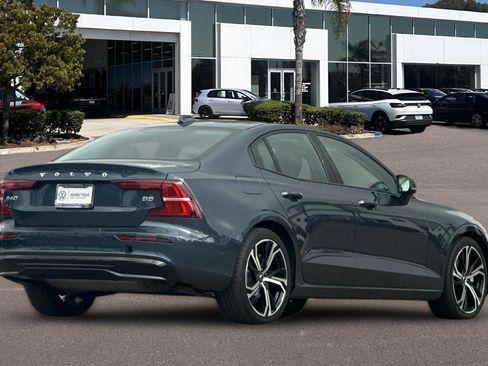 Used 2024 Volvo S60 B5 Plus FWD image 3