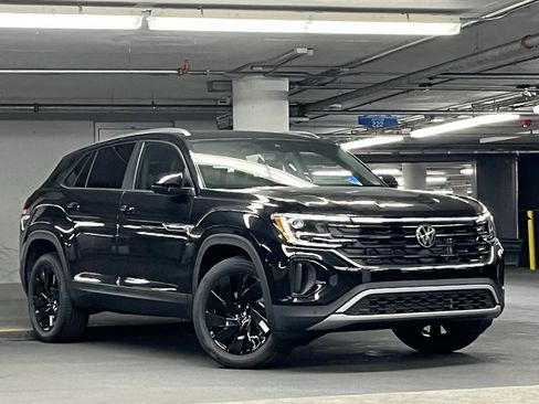 New 2026 Volkswagen Atlas SE AWD/4WD image 2