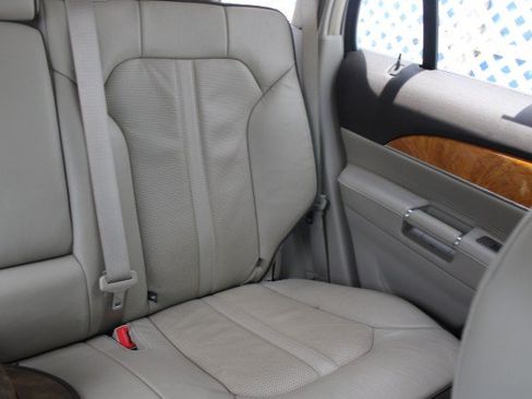 Used 2015 Lincoln MKX FWD w/ Equipment Group 102A image 33