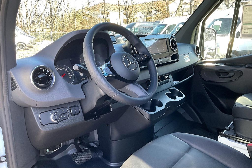 New 2026 Mercedes-Benz Sprinter 2500 image 5