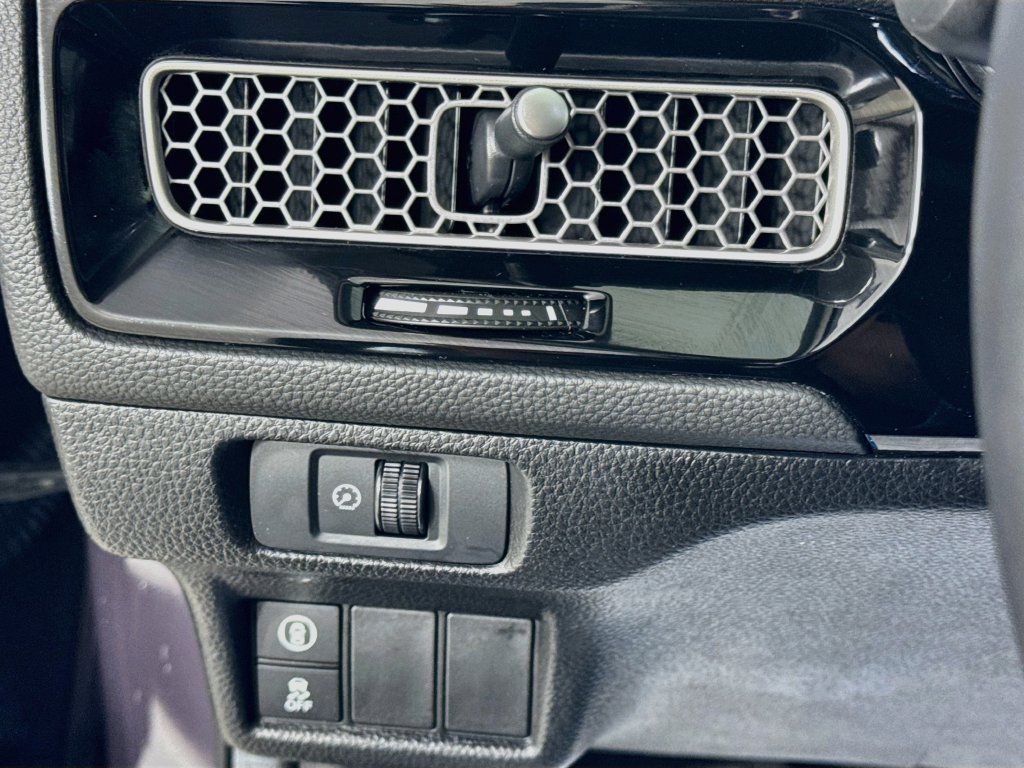 Used 2024 Honda Civic EX-L image 13