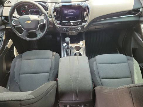 Used 2023 Chevrolet Traverse LT FWD image 11