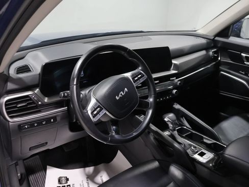 Used 2025 Kia Telluride S AWD/4WD image 17