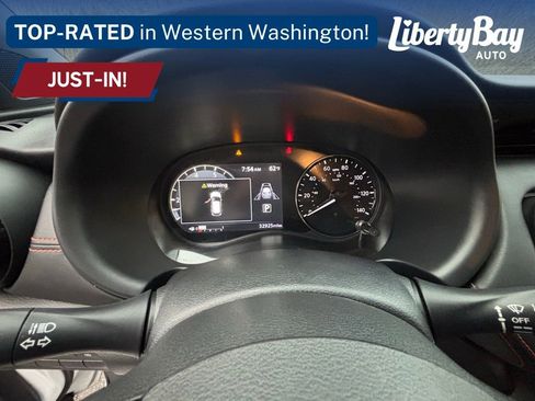 Used 2021 Nissan Kicks SR w/ SR Premium Package image 13