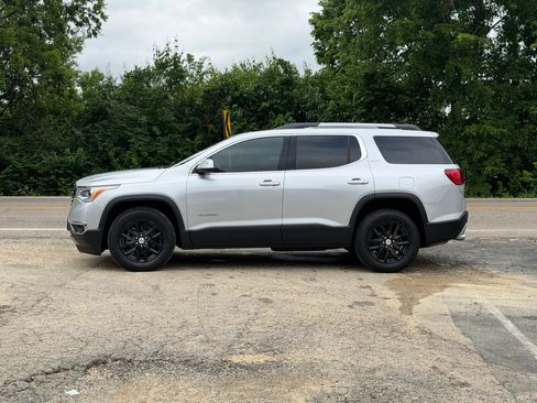 Used 2019 GMC Acadia SLT AWD/4WD image 4