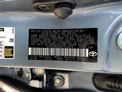 Used 2024 Toyota Corolla LE image 34