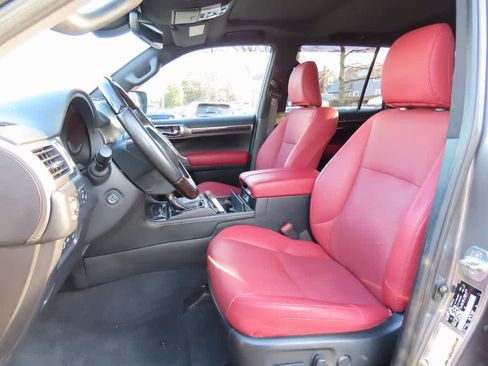 Used 2023 Lexus GX 460 Premium image 11