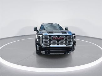 New 2025 GMC Sierra 2500 Denali w/ Denali Reserve Package video 3