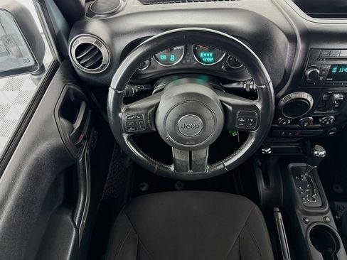 Used 2015 Jeep Wrangler Unlimited Sport image 16