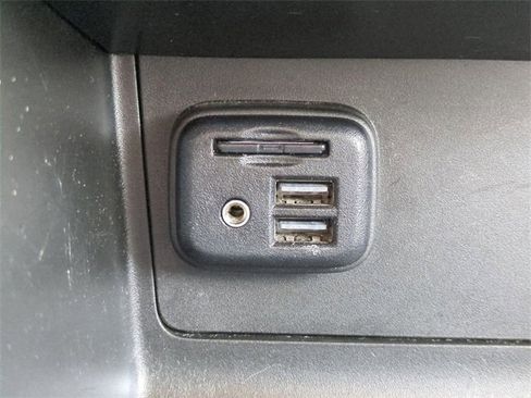 Used 2022 Chevrolet Colorado ZR2 w/ ZR2 Dusk Special Edition image 22